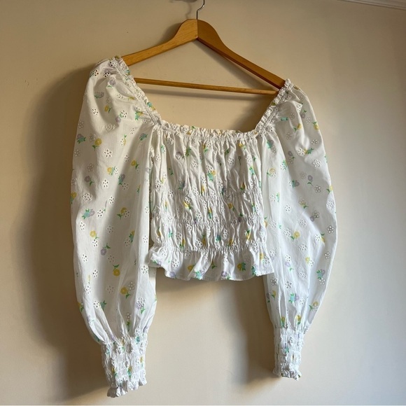 For Love and Lemons Azalea Crop Top in White Floral - Picture 5 of 12